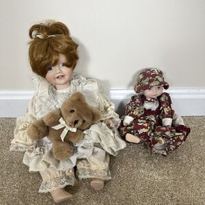 VTG Set‎ Of 2 Porcelain Doll Sold As Is